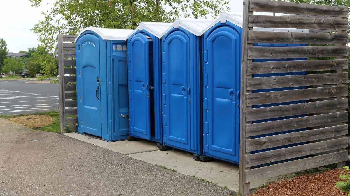 Porta Potty Rental Pros - Quality Portable Restroom Services in Marengo, OH, 43334